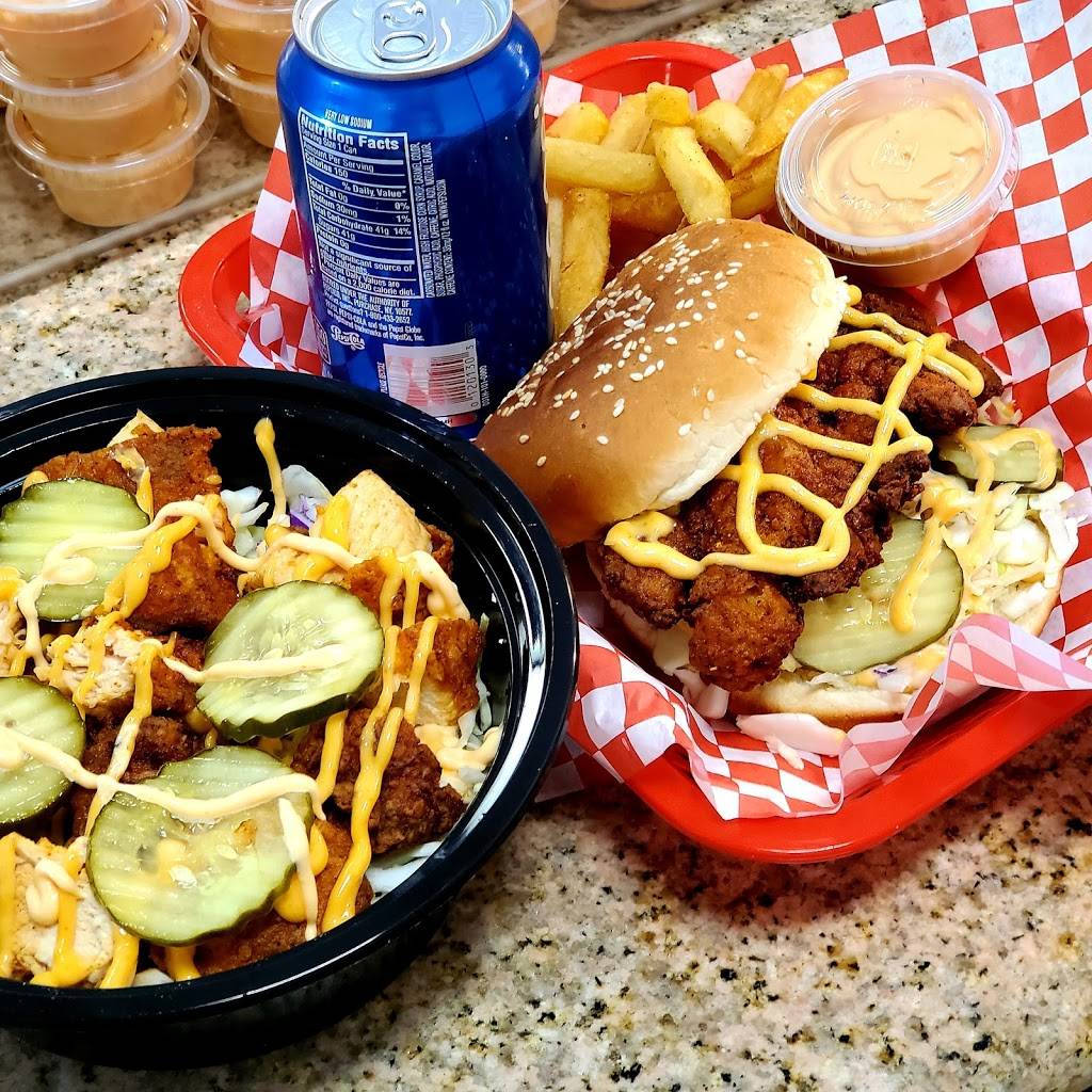 chickimania & fishermania | restaurant | 8332 Sepulveda Blvd suit/9, North Hills, CA 91343, United States | 8184710601 OR +1 818-471-0601