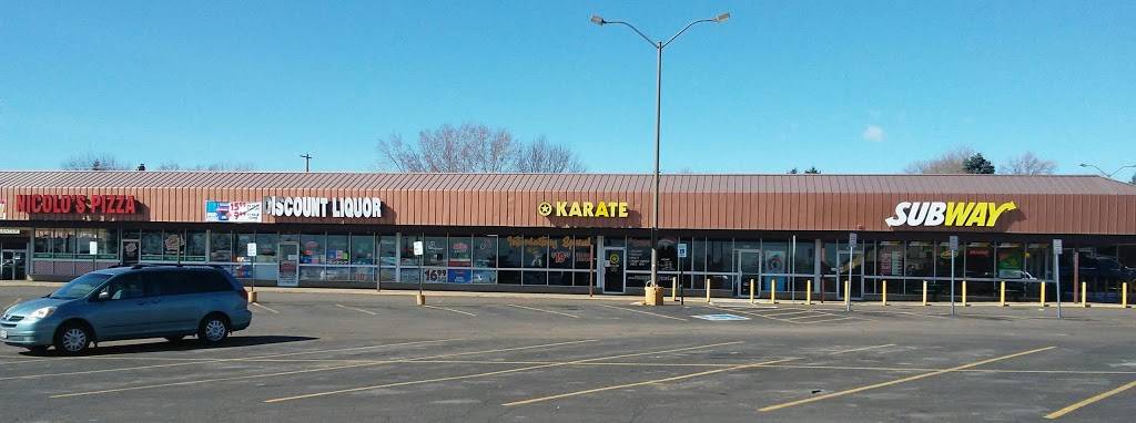 Subway | meal takeaway | 7863 W Jewell Ave, Lakewood, CO 80232, USA | 3039844452 OR +1 303-984-4452