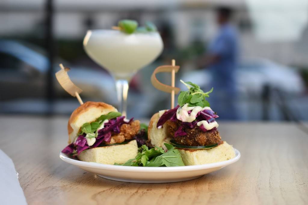 alaMar Kitchen & Bar | restaurant | 100 Grand Ave #111, Oakland, CA 94612, USA | 5109077555 OR +1 510-907-7555