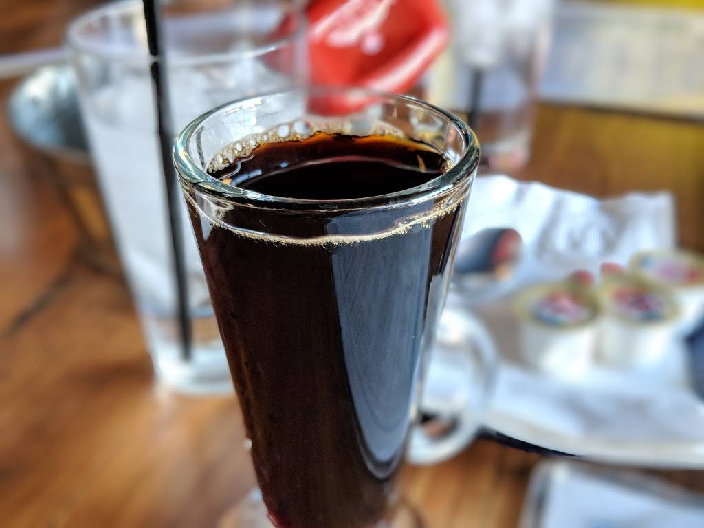 The Blue Duck Barbecue Tavern | restaurant | 212 Southwest Water Street, Peoria, IL 61602, USA | 3099815801 OR +1 309-981-5801