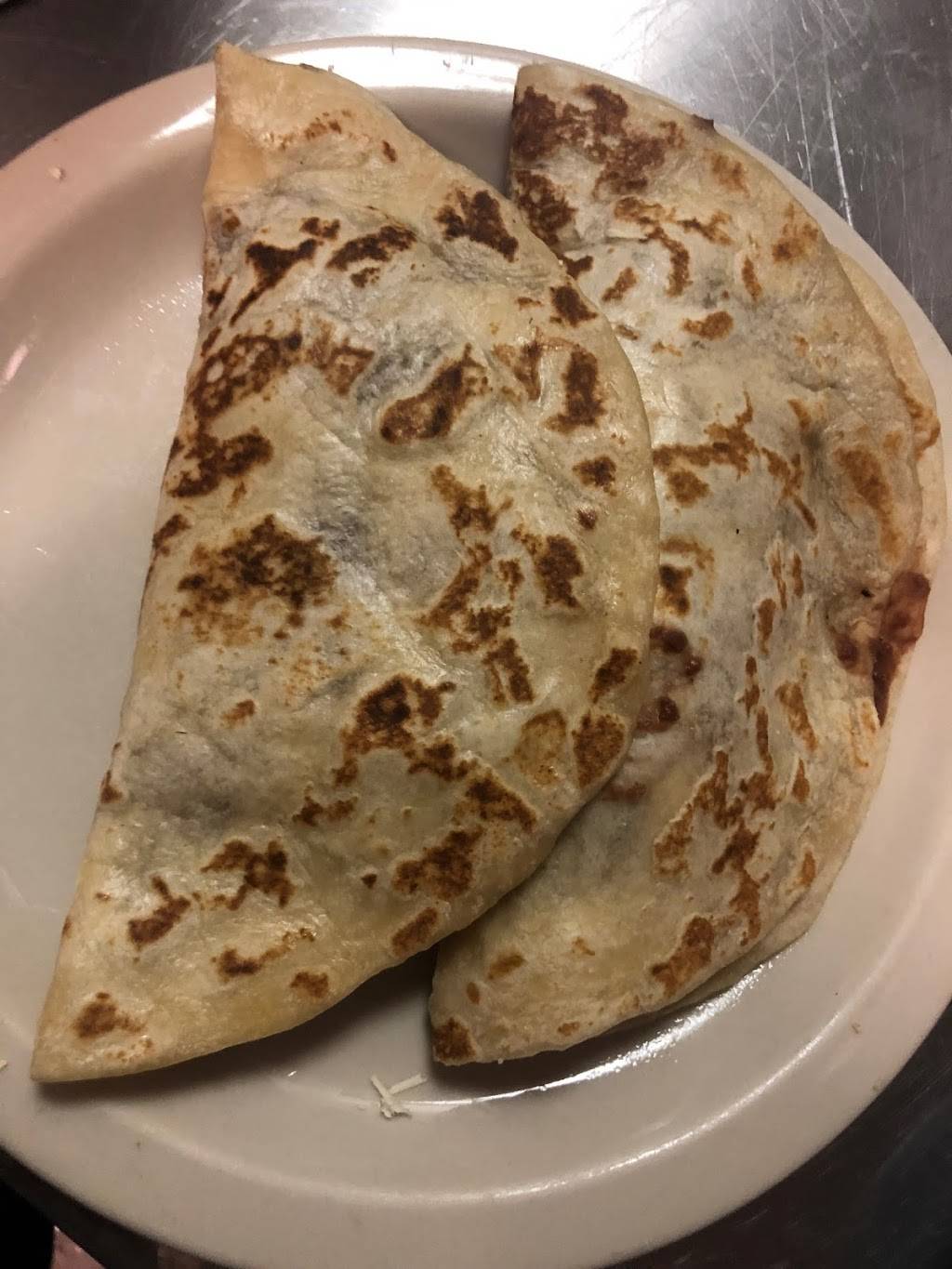 La Familia Restaurant | restaurant | 200 S Haven St, Baltimore, MD 21224, USA | 4438270990 OR +1 443-827-0990