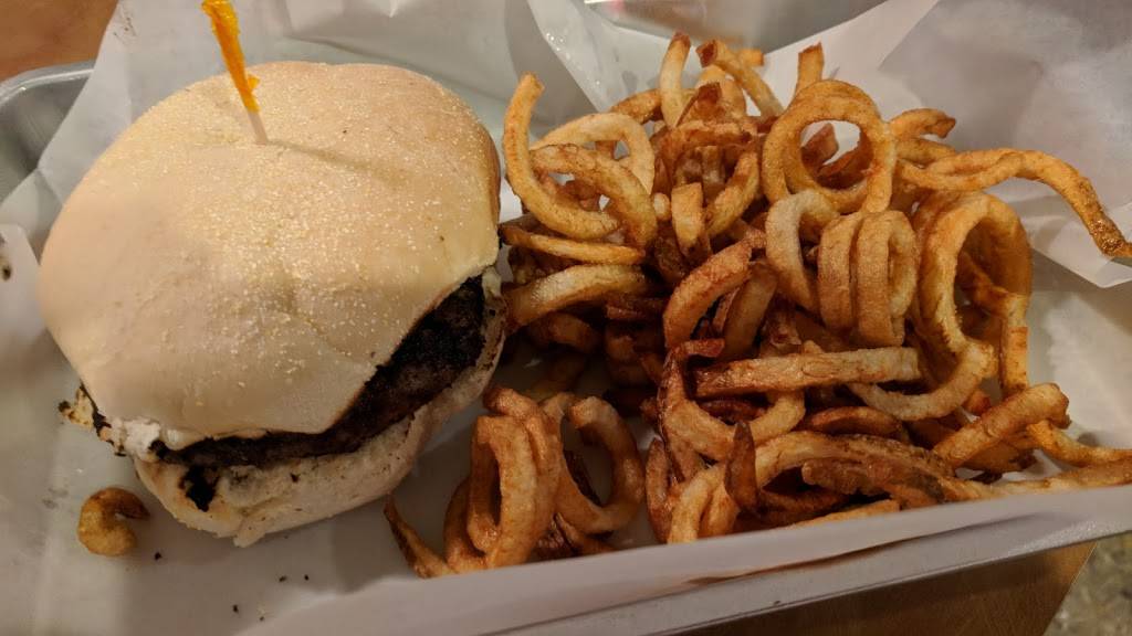 Niskers Grill | restaurant | 5051 W Main St, Kalamazoo, MI 49009, USA | 2699032427 OR +1 269-903-2427