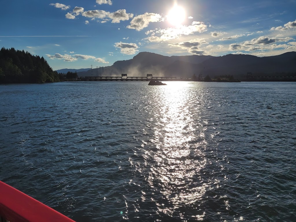 Columbia Gorge Sternwheeler | restaurant | 299 NW Portage Rd, Cascade Locks, OR 97014, USA | 5032243900 OR +1 503-224-3900