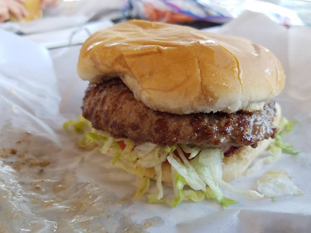 Daves Giant Hamburger | restaurant | 1055 N Texas St, Fairfield, CA 94533, USA | 7074251818 OR +1 707-425-1818