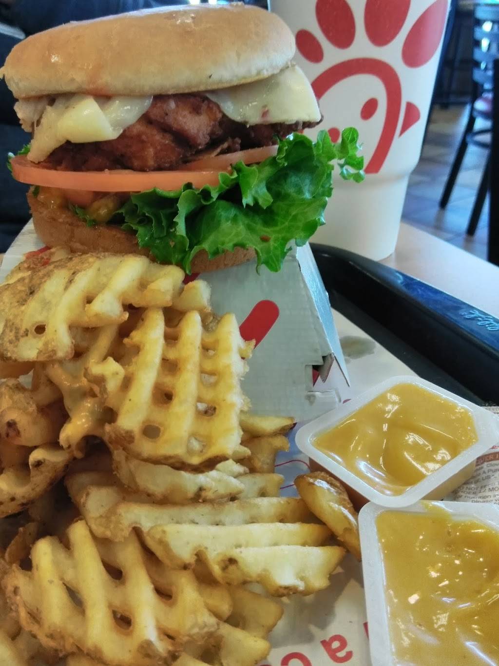 Chick-fil-A | restaurant | 6176 Retail Rd Ste 100, Dallas, TX 75231, USA | 2148907551 OR +1 214-890-7551
