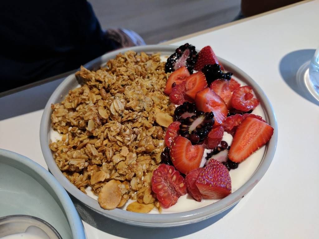 Kismet | restaurant | 4648 Hollywood Blvd, Los Angeles, CA 90027, USA | 3234090404 OR +1 323-409-0404