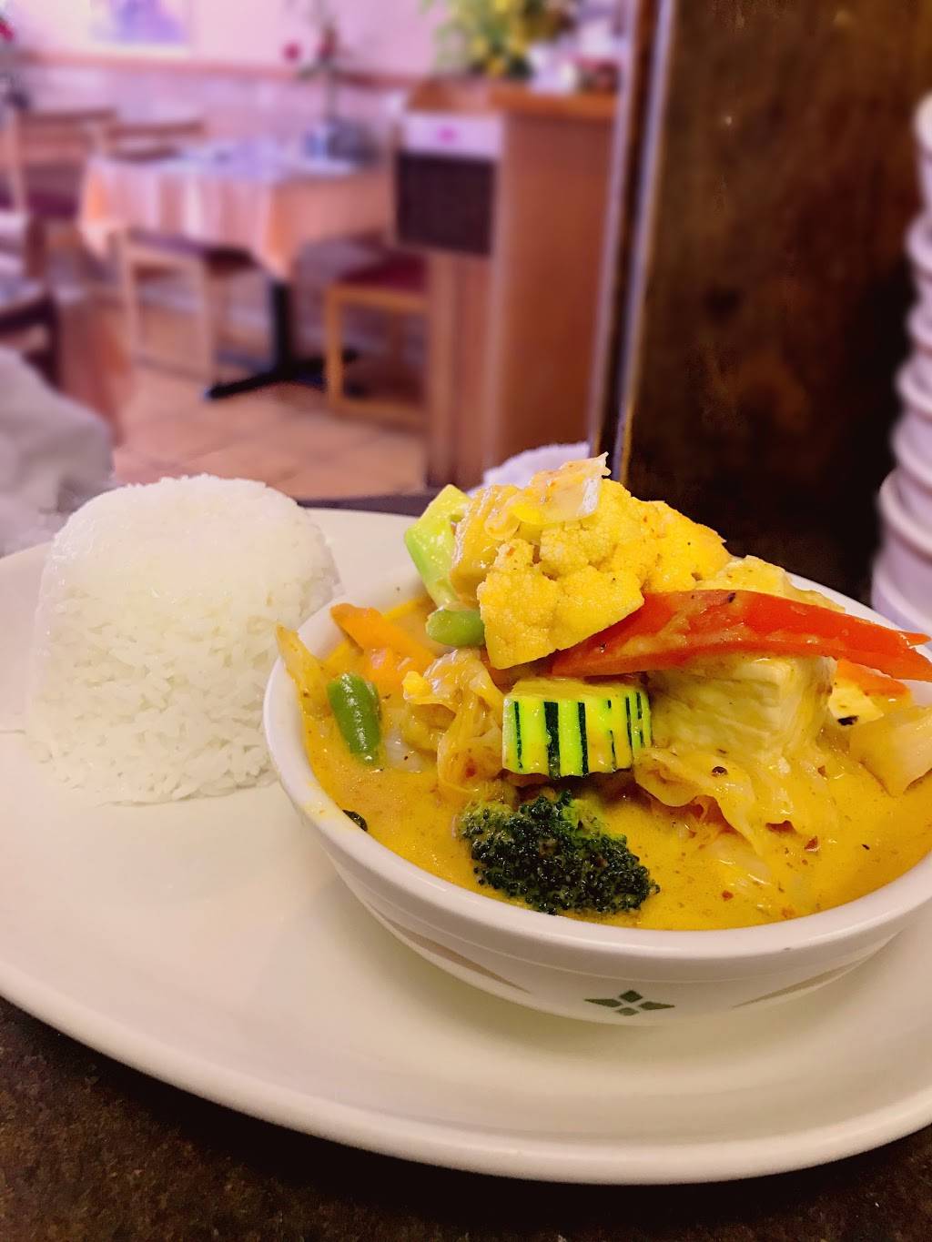 A Thai Restaurant | restaurant | 6419 Stirling Rd, Davie, FL 33314, USA | 9547926220 OR +1 954-792-6220