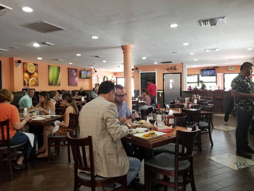 El Rinconcito Latino | meal delivery | 8488 SW 8th St, Miami, FL 33144, USA | 3052627254 OR +1 305-262-7254