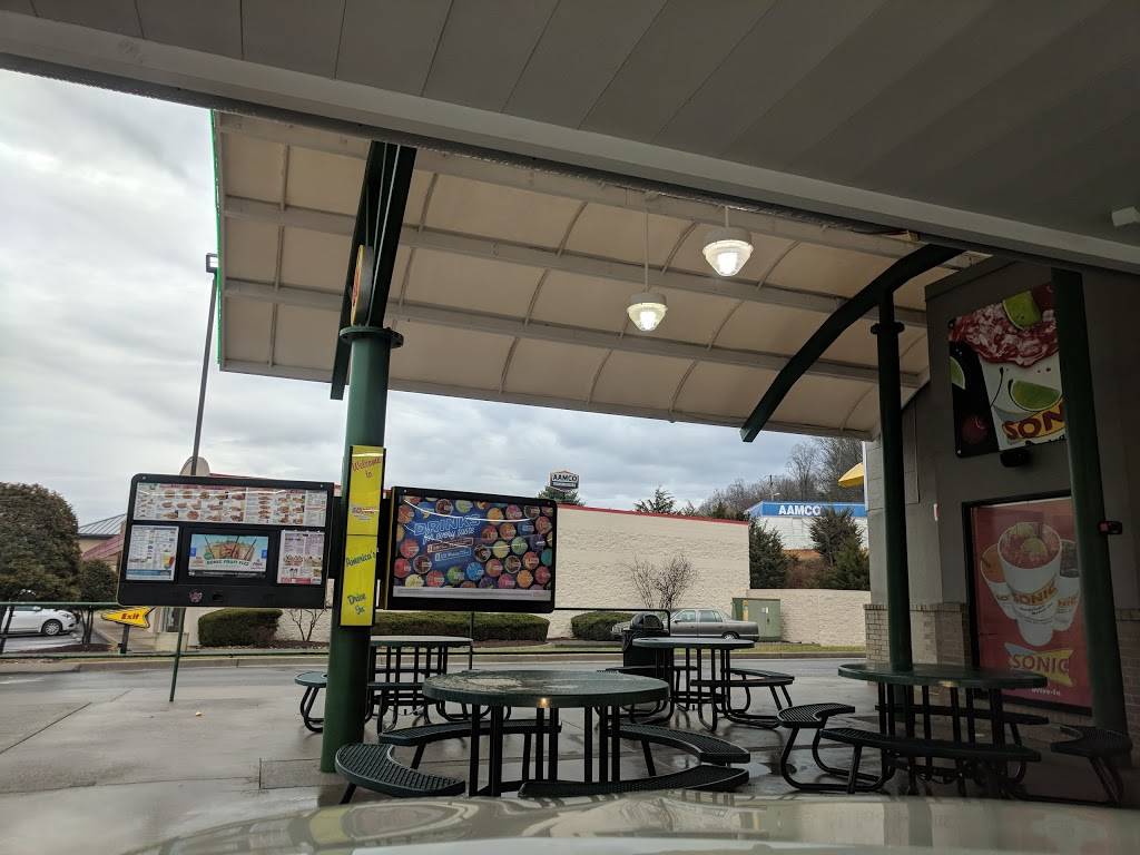 Sonic Drive-In | restaurant | 2742 Schaad Rd, Knoxville, TN 37921, USA | 8659471797 OR +1 865-947-1797