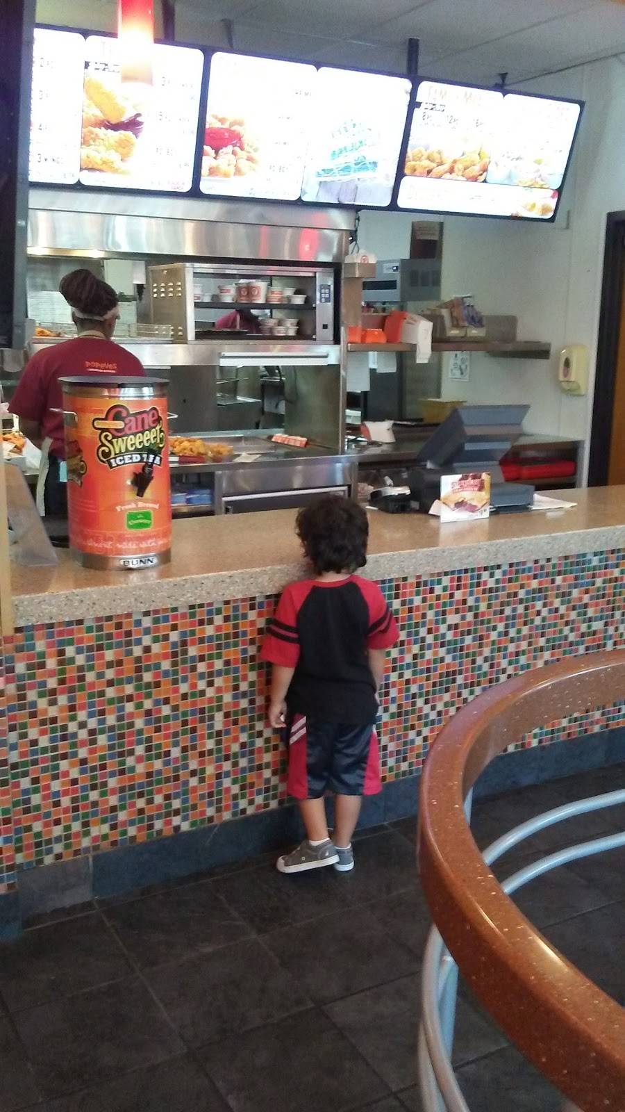 Popeyes Louisiana Kitchen | restaurant | 4400 Palm Beach Blvd, Fort Myers, FL 33905, USA | 2396941711 OR +1 239-694-1711