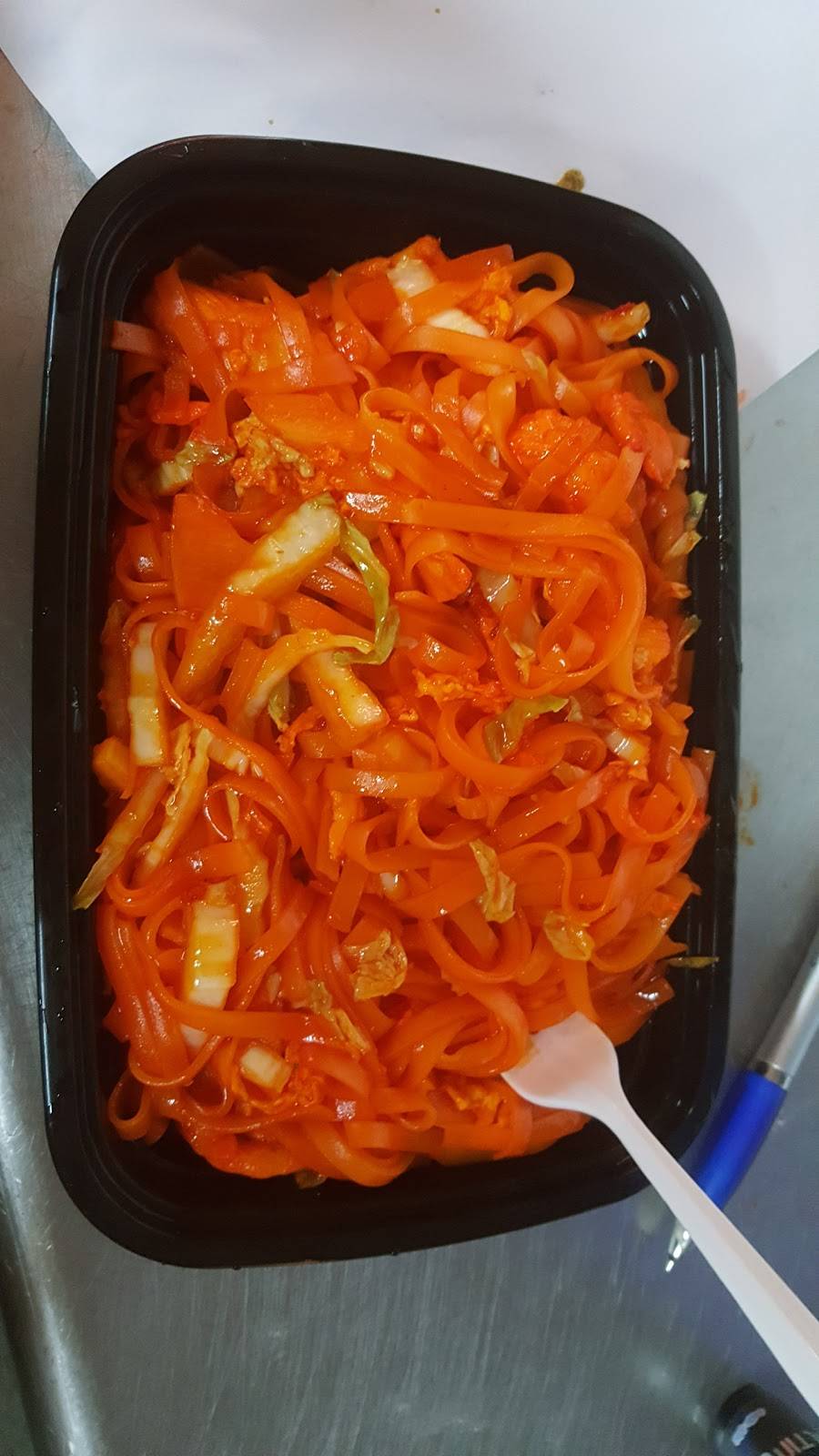 Star Kitchen | restaurant | 3110 S Shields Ave, Chicago, IL 60616, USA | 3126313795 OR +1 312-631-3795