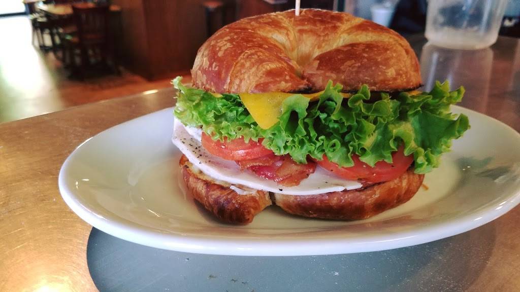 Casa Mia Italian Restaurant | restaurant | 505 N Meridian, Puyallup, WA 98371, USA | 2537700400 OR +1 253-770-0400