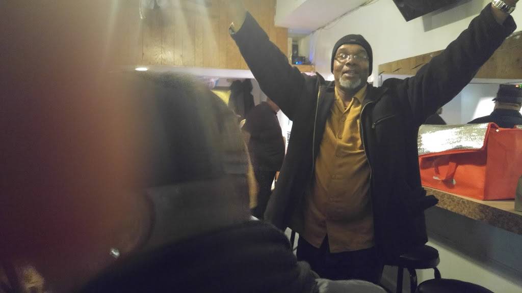 Daddy O Jerkpit | restaurant | 7518 S Cottage Grove Ave, Chicago, IL 60619, USA | 7736517355 OR +1 773-651-7355