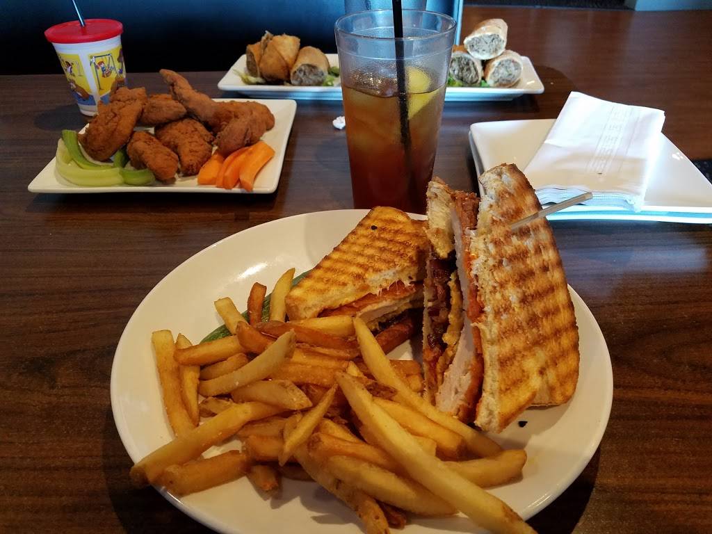 Barretts Alehouse Fall River | restaurant | 4171 N Main St, Fall River, MA 02720, USA | 5086743600 OR +1 508-674-3600