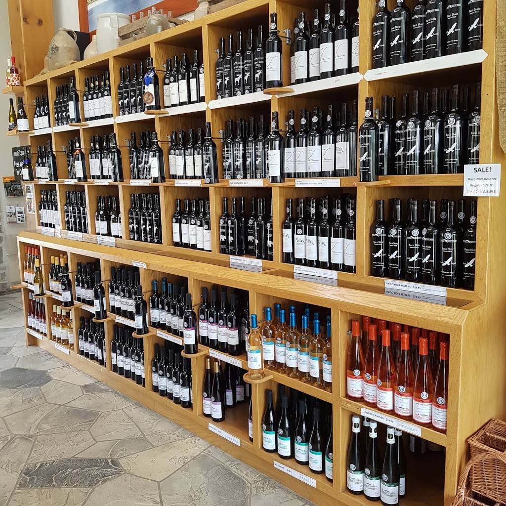 Waupoos Estates Winery & Restaurant | restaurant | 3016 County Road 8, Picton, ON K0K 2T0, Canada | 6134768338 OR +1 613-476-8338