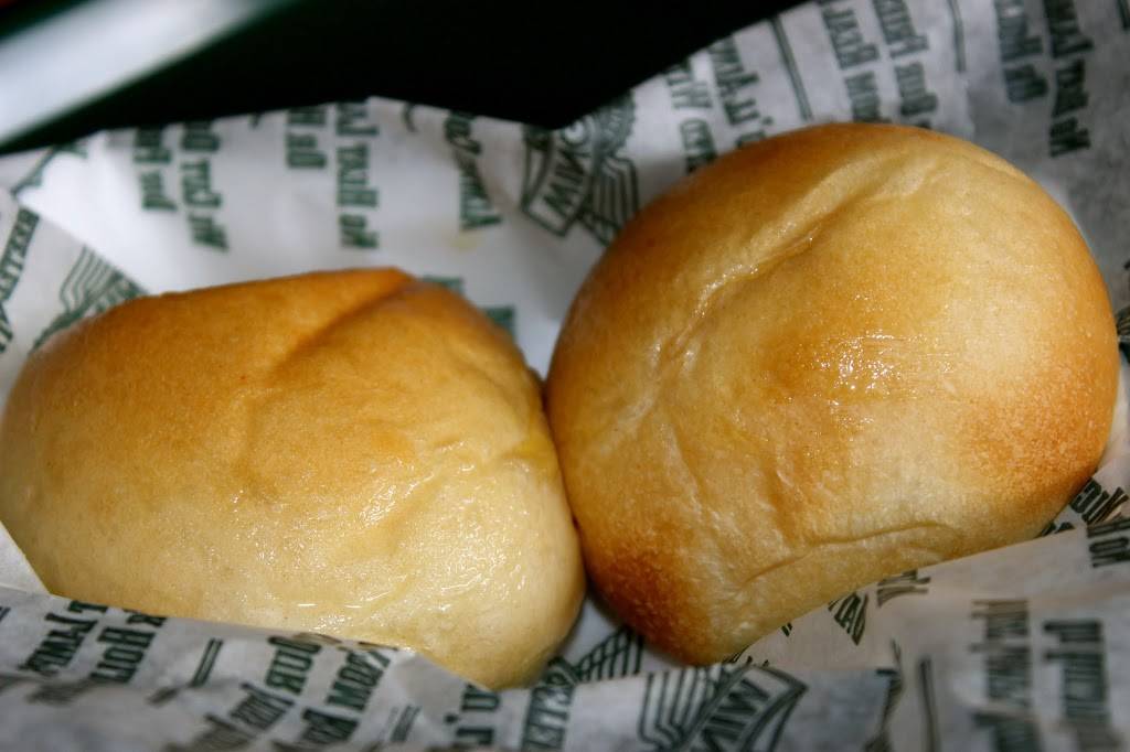 Wingstop | restaurant | 1261 N Lake St, Aurora, IL 60506, USA | 6308449464 OR +1 630-844-9464