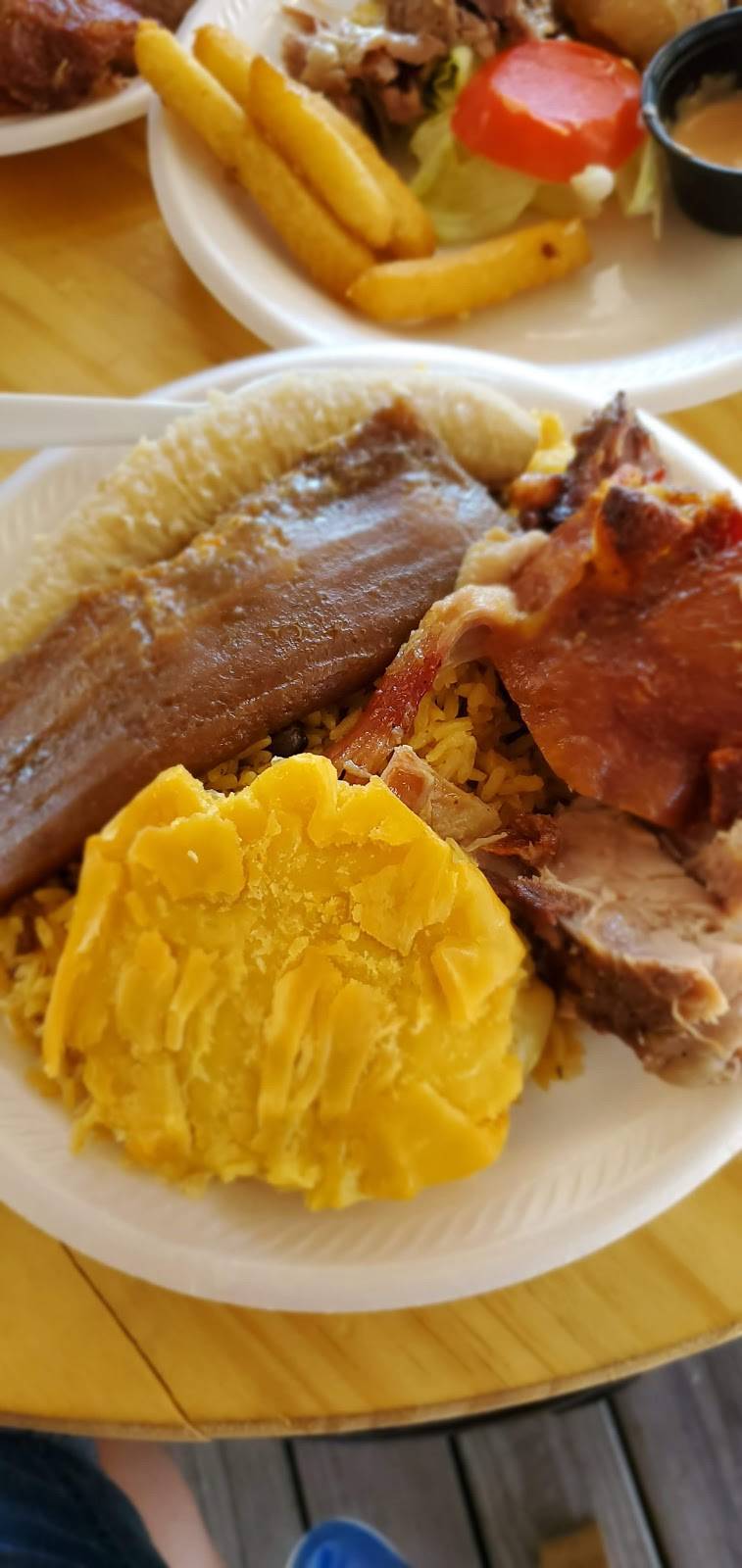 Lechonera Los Foros | restaurant | 8771 US-301, Jacksonville, FL 32234, USA | 9043459408 OR +1 904-345-9408