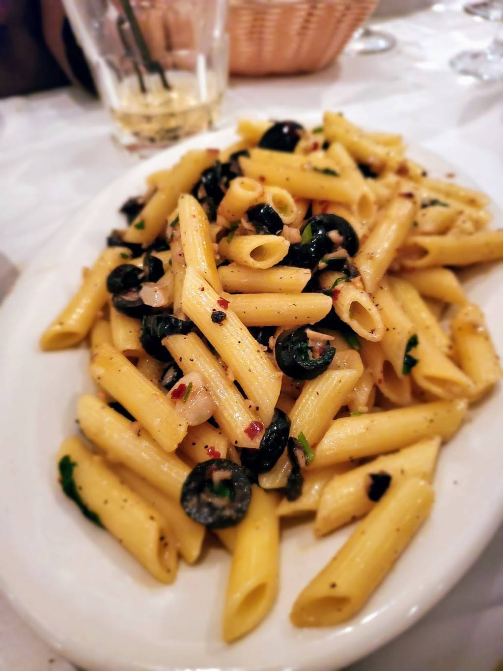 Iannuccilli restaurant | restaurant | 1791 Cranston St, Cranston, RI 02920, USA | 4018656820 OR +1 401-865-6820