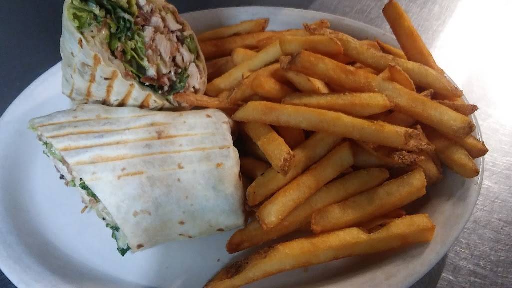 The Paddle Pub | restaurant | 4915 Lakewood Rd, Stanwood, WA 98292, USA | 3606524156 OR +1 360-652-4156