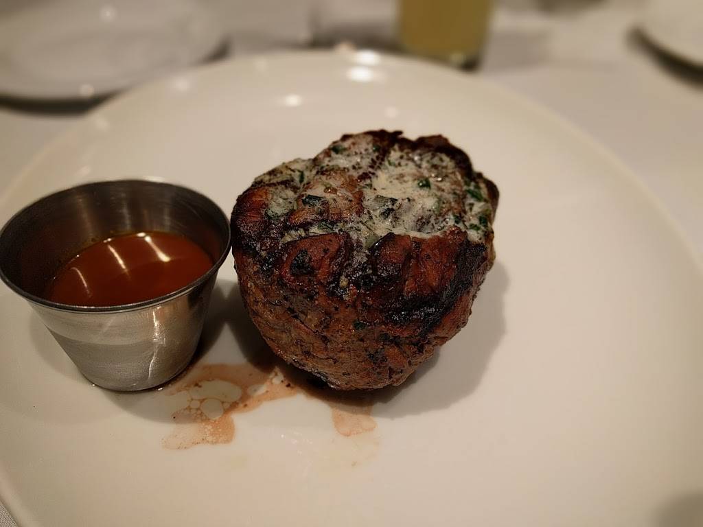 Cadillac Grille | restaurant | 3601 S Broad St, Philadelphia, PA 19148, USA | 2154655010 OR +1 215-465-5010