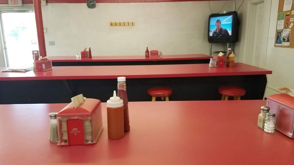 Dixons Grocery & Grill | restaurant | 6467 S Nc 41 Hwy, Wallace, NC 28466, USA | 9102855355 OR +1 910-285-5355