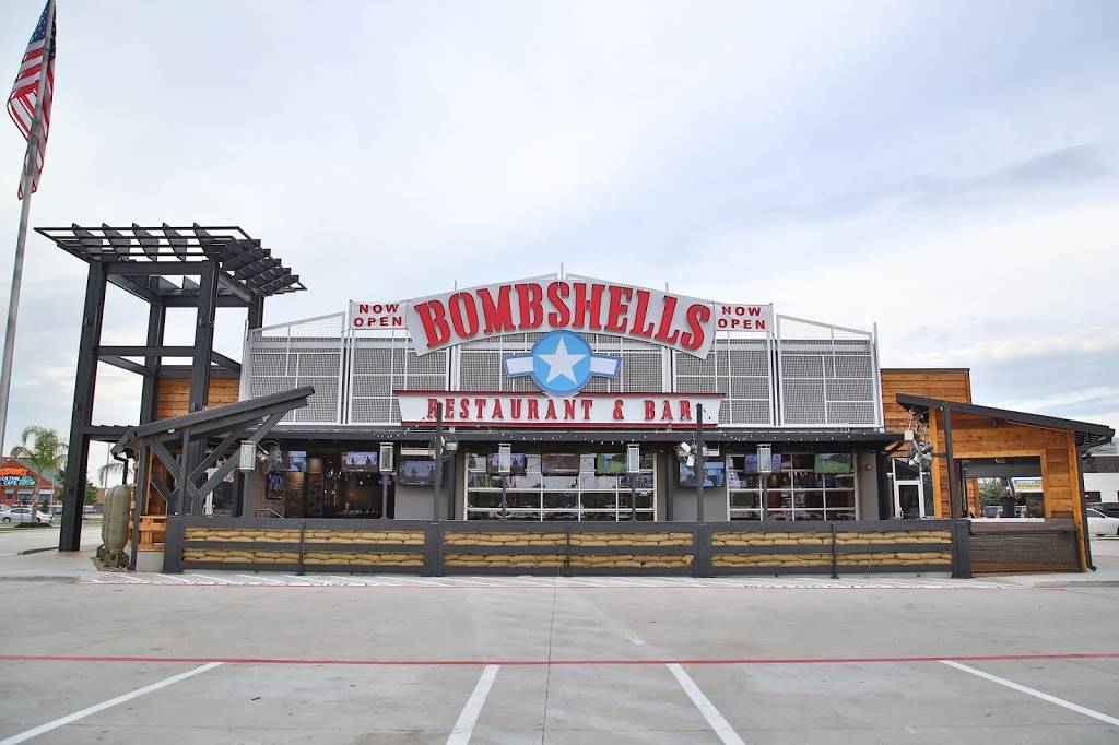 Bombshells | restaurant | 15119 I-35, Pflugerville, TX 78660, USA | 5126702662 OR +1 512-670-2662