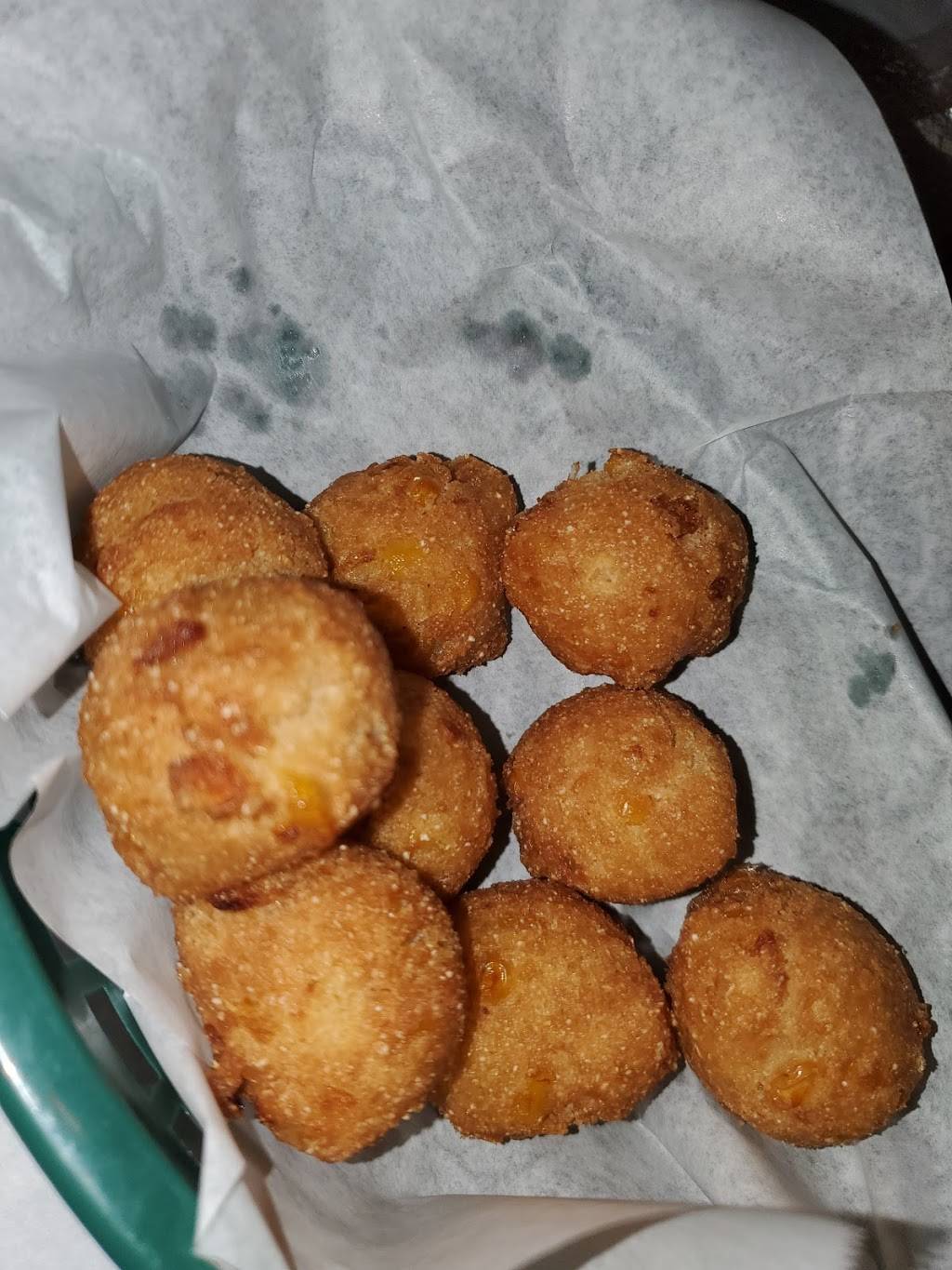 Crafty Crab | restaurant | 8933 J M Keynes Dr #1, Charlotte, NC 28262, USA | 9809995111 OR +1 980-999-5111