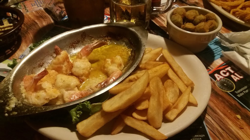 Quarterdeck | restaurant | 831 S Central Ave, Umatilla, FL 32784, USA | 3526694662 OR +1 352-669-4662