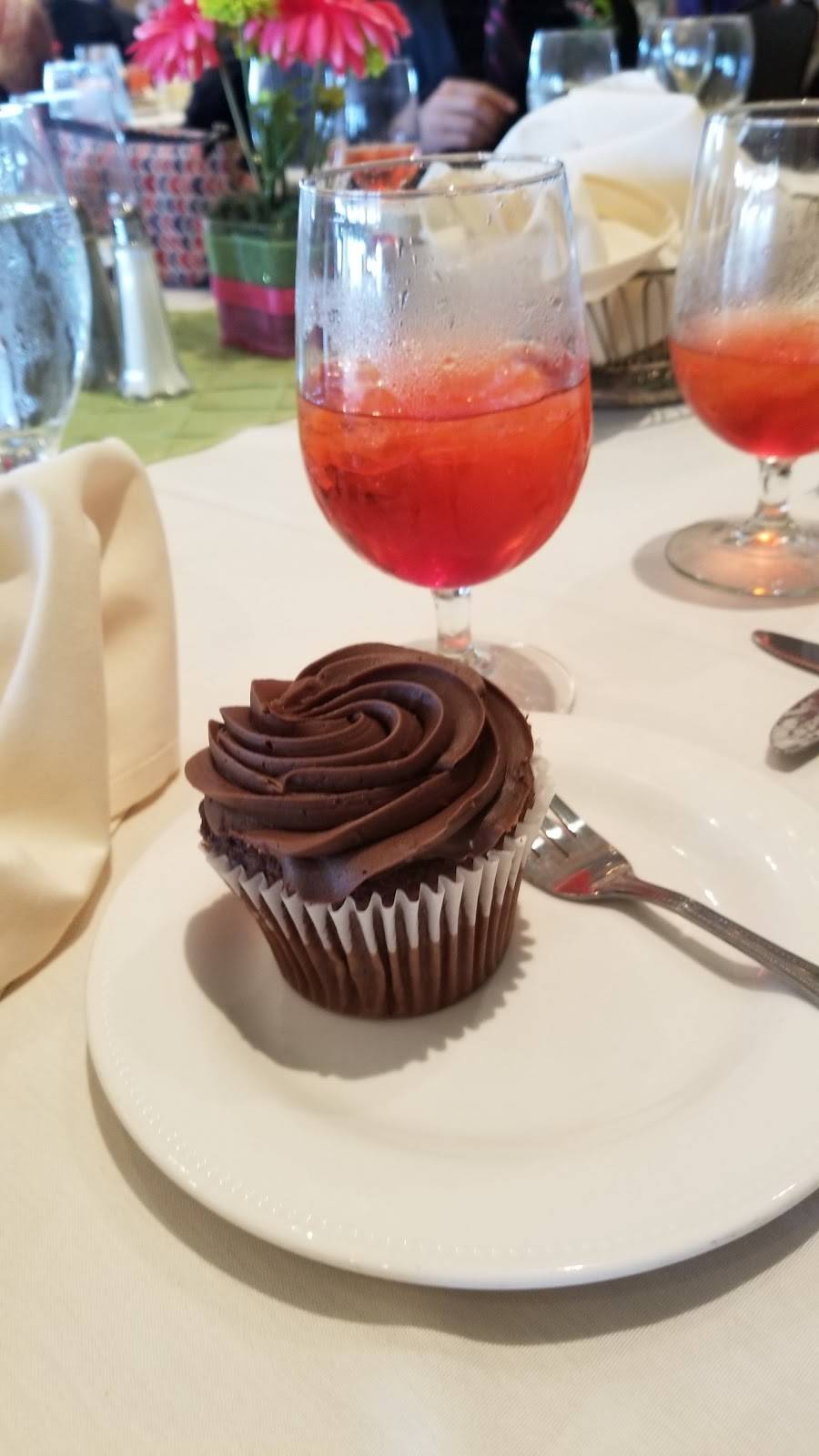 Mountain View Restaurant | restaurant | 4519 N River Rd, Freeland, MI 48623, USA | 9897816789 OR +1 989-781-6789