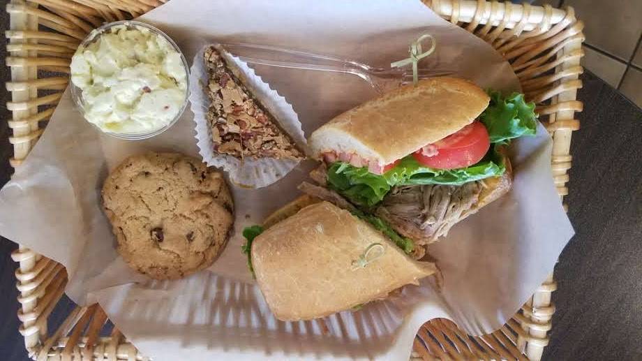 Alicias Inc. Cookery, Catering and Gifts | restaurant | 590 W Central Ave M & N, Brea, CA 92821, USA | 7149904700 OR +1 714-990-4700