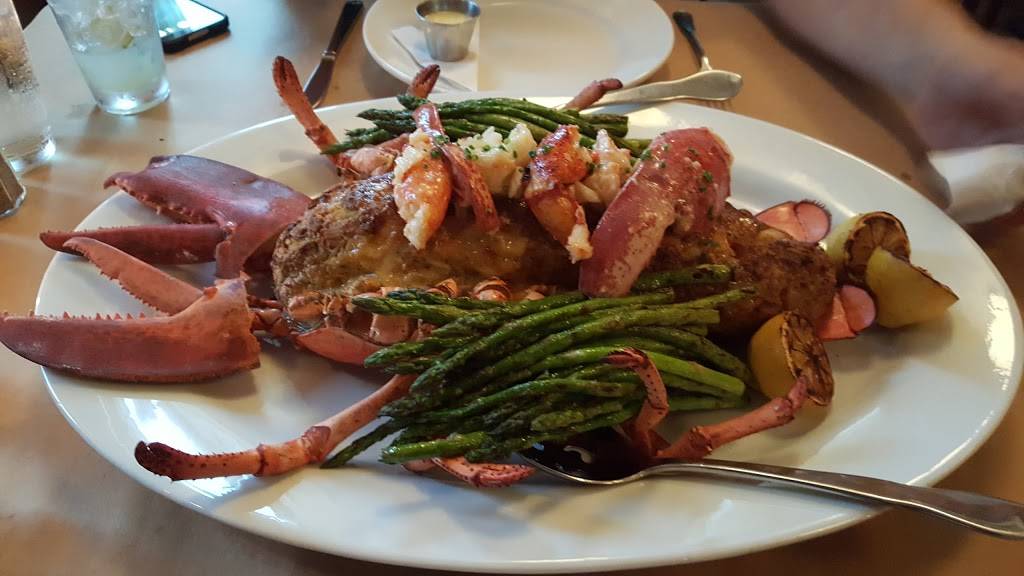 Thames Street Oyster House | restaurant | 1728 Thames St, Baltimore, MD 21231, USA | 4434497726 OR +1 443-449-7726