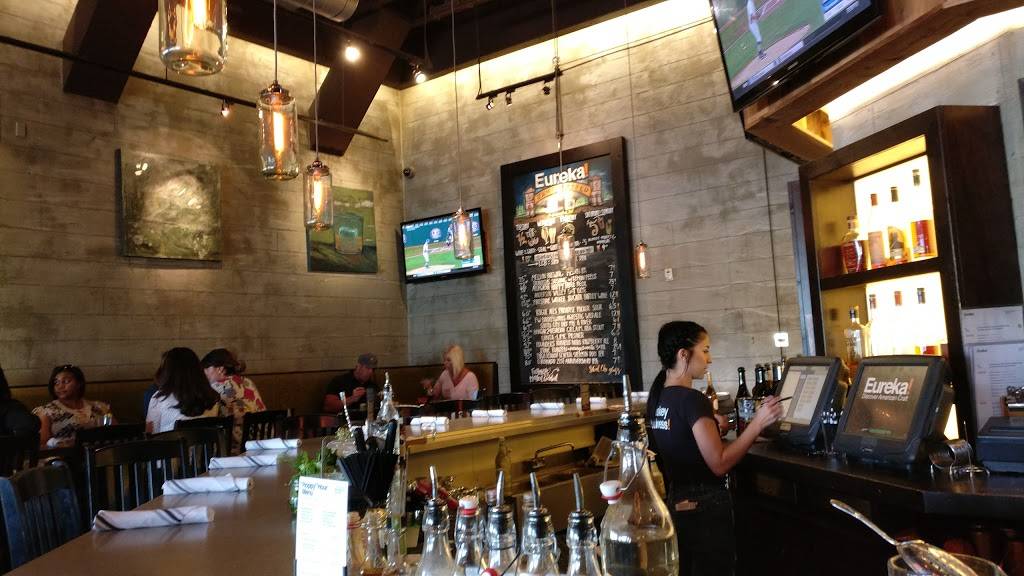 Eureka! | restaurant | 10520 W Stockdale Hwy, Bakersfield, CA 93311, USA | 6612415999 OR +1 661-241-5999