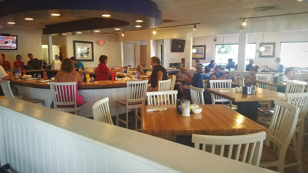 Beach Diner | restaurant | 2006 S 8th St, Fernandina Beach, FL 32034, USA | 9043103750 OR +1 904-310-3750