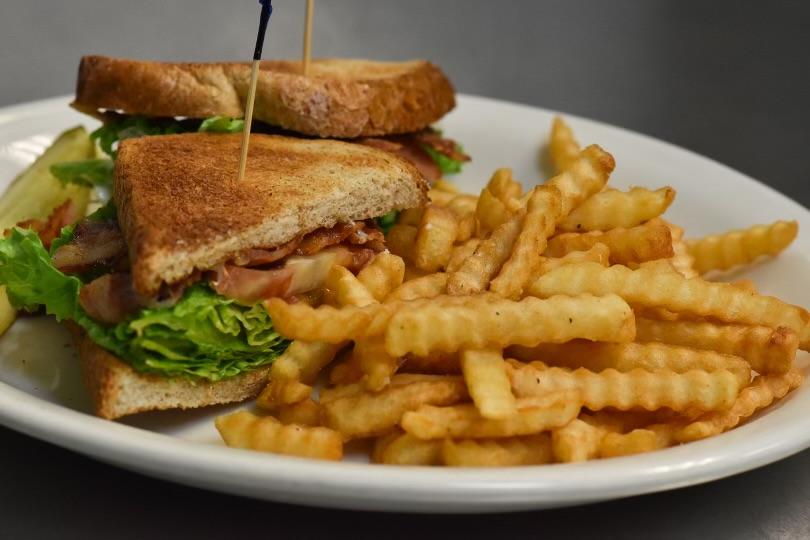 Town Chef | restaurant | 117 S Main St, Cedar Grove, WI 53013, USA | 9206685058 OR +1 920-668-5058