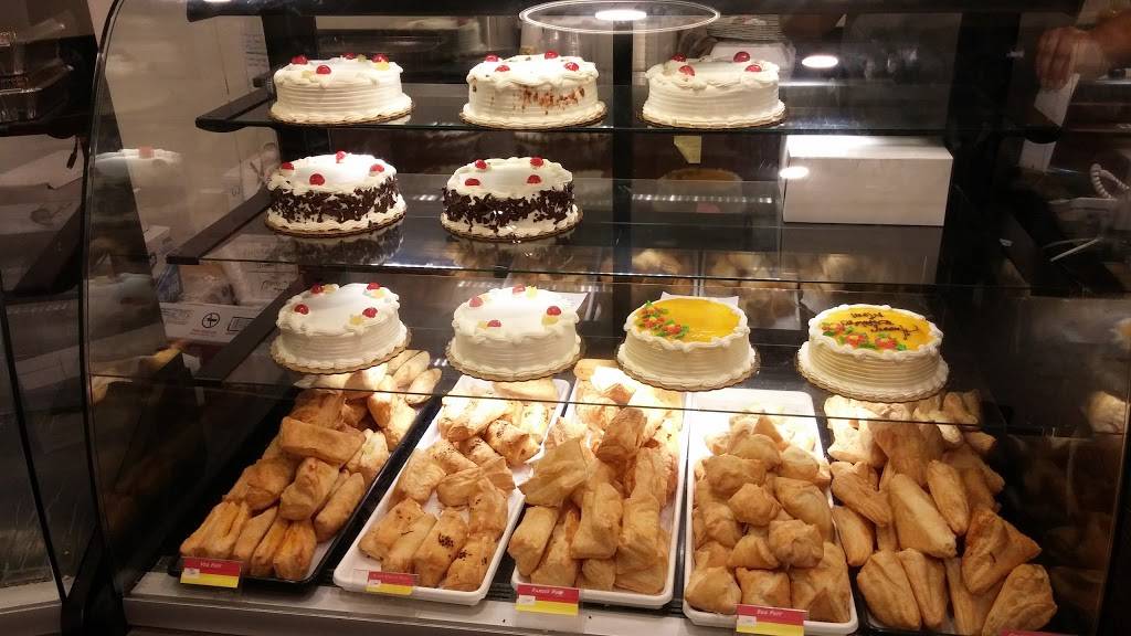 Country Oven | restaurant | 2501 McNair Farms Dr #8, Herndon, VA 20171, USA | 7037932253 OR +1 703-793-2253