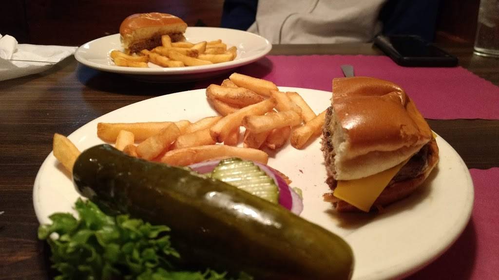 Rocs Black Front Restaurant | night club | 410 6th St, Charleston, IL 61920, USA | 2173488018 OR +1 217-348-8018