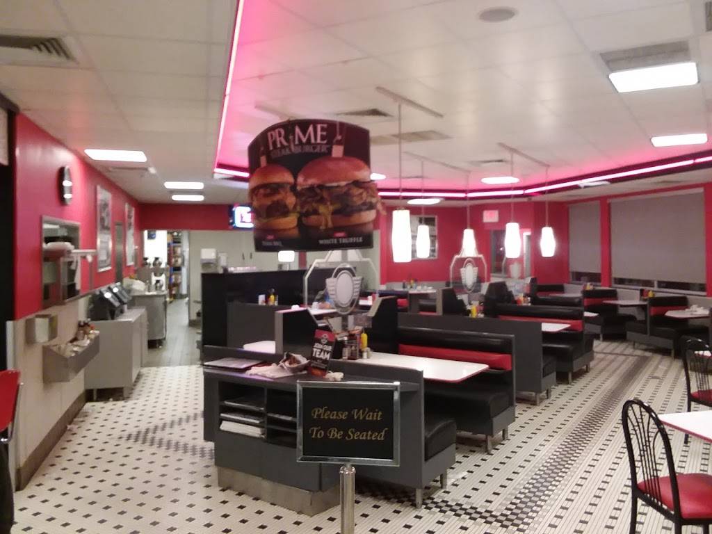 Steak n Shake | restaurant | 1330 E Pershing Rd, Decatur, IL 62526, USA | 2178773231 OR +1 217-877-3231