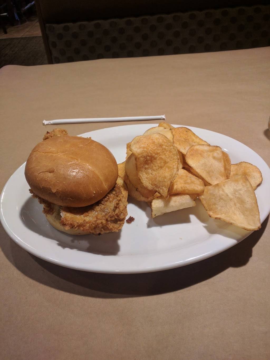 Crystals southern food and spirits | restaurant | 9909 Taylorsville Rd, Jeffersontown, KY 40299, USA | 5026184200 OR +1 502-618-4200