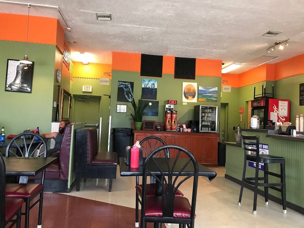 Little Phillies Cheesesteaks | restaurant | 190 Florida A1A, Satellite Beach, FL 32937, USA | 3217799070 OR +1 321-779-9070