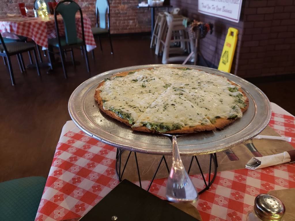 Old Napoli Italian Cuisine | restaurant | E Main St, Albertville, AL 35950, USA | 2565728540 OR +1 256-572-8540