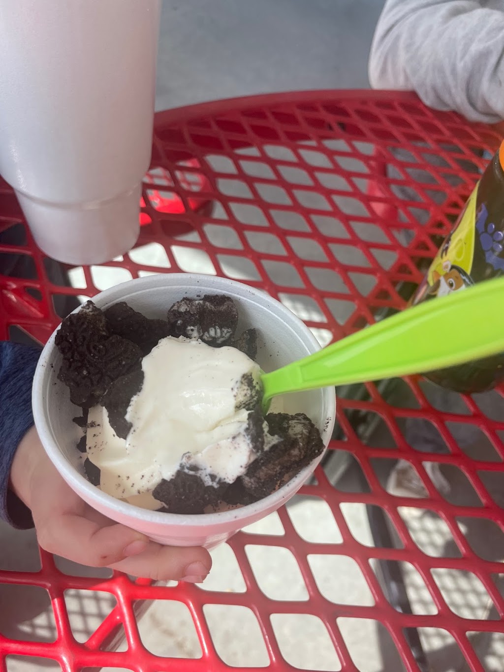 Hillbilly Hut | restaurant | 8759 US-54, Roach, MO 65787, USA | 5733639770 OR +1 573-363-9770