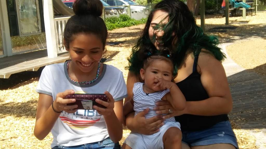 YoYos Ice Cream | restaurant | 101 Scott St, Beaufort, SC 29902, USA | 8435480300 OR +1 843-548-0300