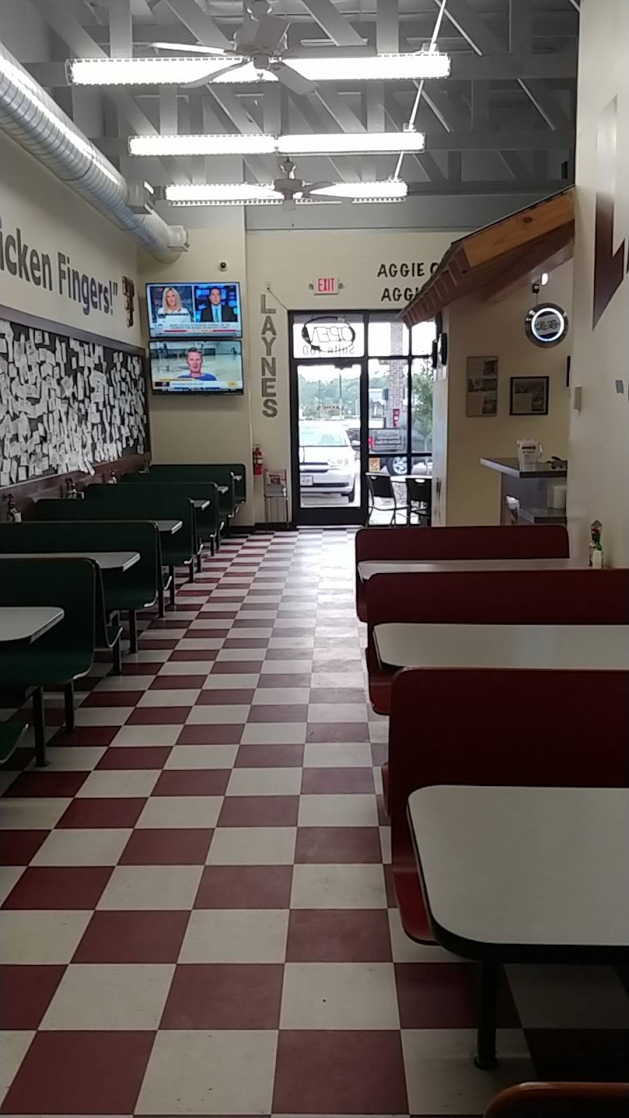 Laynes Chicken Fingers | restaurant | 1780 Greens Prairie Rd W, College Station, TX 77845, USA | 9797046422 OR +1 979-704-6422