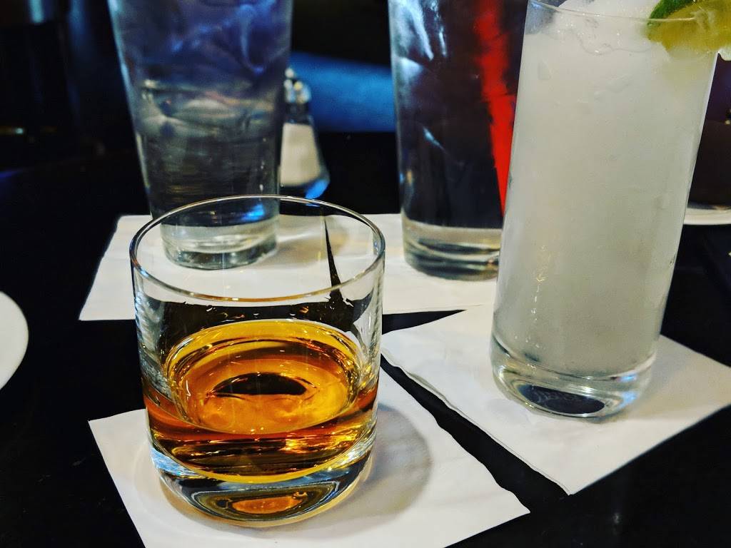 Clearies Restaurant & Lounge | night club | 1325 Eureka Way, Redding, CA 96001, USA | 5302414535 OR +1 530-241-4535