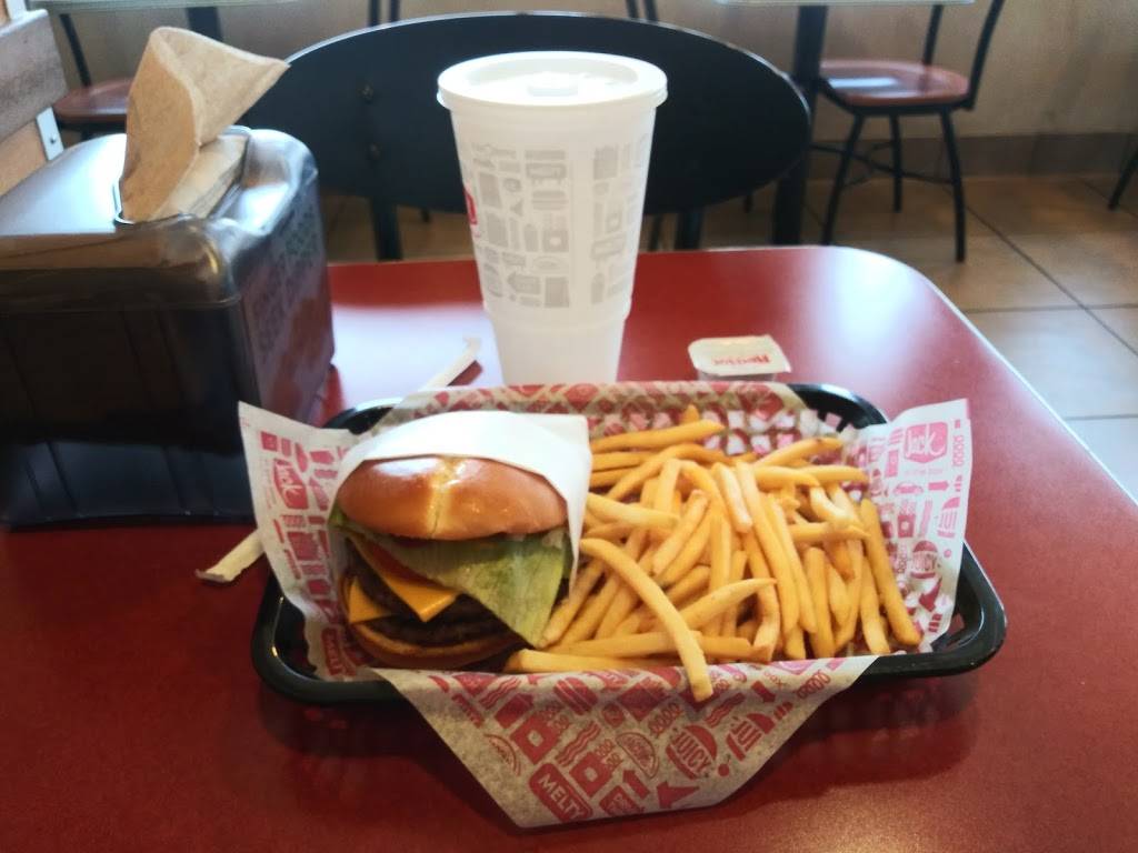 Jack in the Box | restaurant | 1120 S Mooney Blvd, Visalia, CA 93277, USA | 5597320522 OR +1 559-732-0522