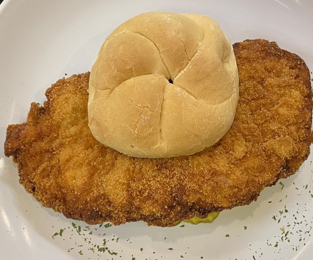 Burger Haul | restaurant | 112 E College St, Iowa City, IA 52240, USA | 3193543837 OR +1 319-354-3837