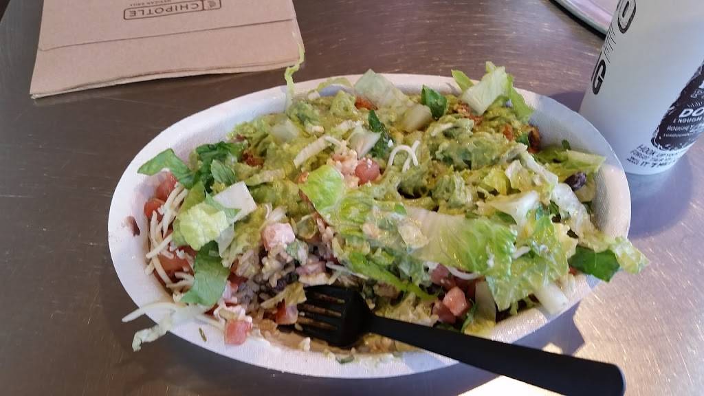Chipotle Mexican Grill | restaurant | 1525 Fordham Rd Oleander Place Pad, Wilmington, NC 28403, USA | 9107944906 OR +1 910-794-4906