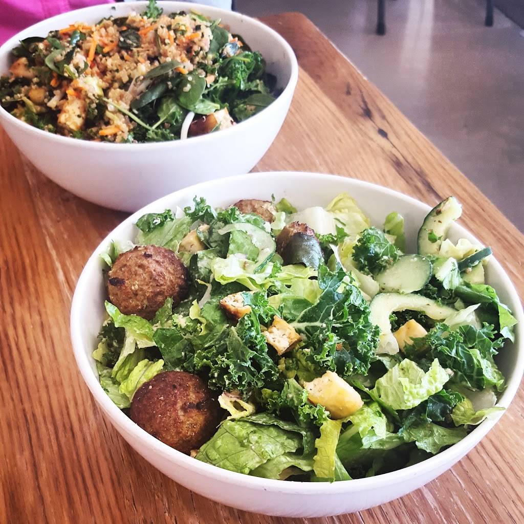 sweetgreen | restaurant | 11677 San Vicente Blvd, Los Angeles, CA 90049, USA | 3108722422 OR +1 310-872-2422