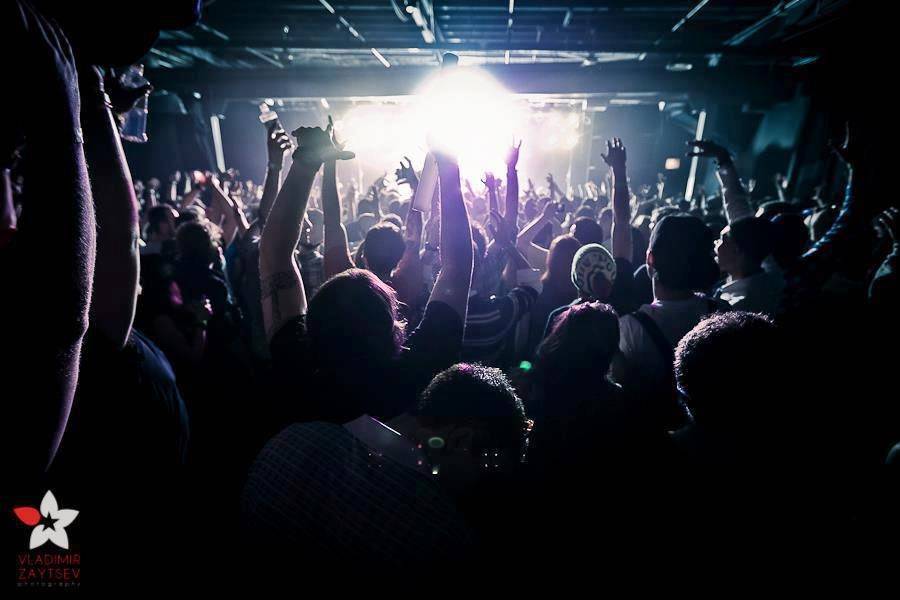 Bottom Lounge | restaurant | 1375 W Lake St, Chicago, IL 60607, USA | 3126666775 OR +1 312-666-6775