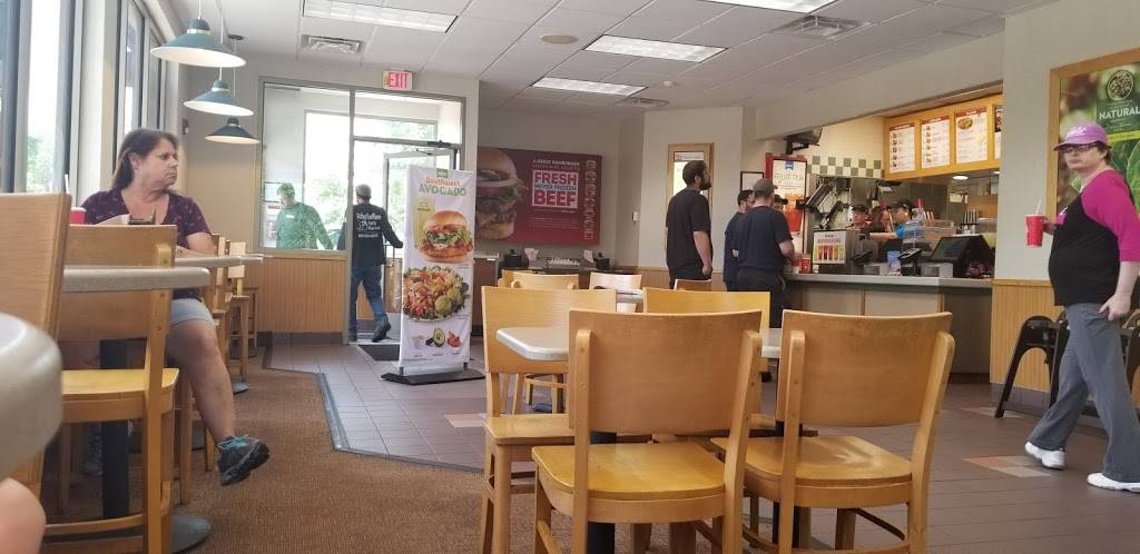 Wendys | restaurant | 280 Larkfield Rd, East Northport, NY 11731, USA | 6312615736 OR +1 631-261-5736